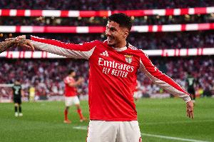 慢镜头：拉齐奥将租借本菲卡前锋伊万诺维奇，附带有条件强制买断